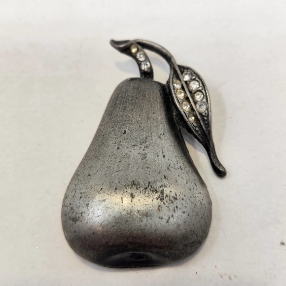 Pewter Rhinestone Pear Fruit Brooch Pin Silver Tone Food Costume Jewelry Vintage - Picture 1 of 6